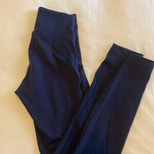 Lululemon navy blue size 0 wunderunder leggings